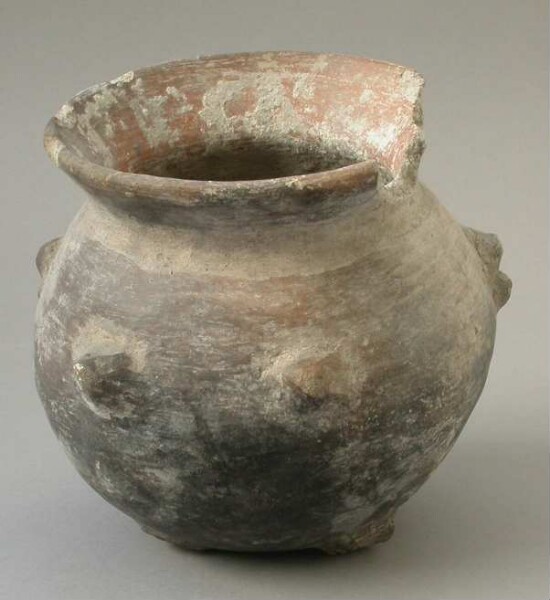 Clay vessel