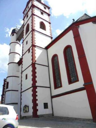Stadtkirche-Kirchturm und runder Treppenturm mit Verbindugssteeg zur Glockenstube von Nordwesten mit Langhausansatz