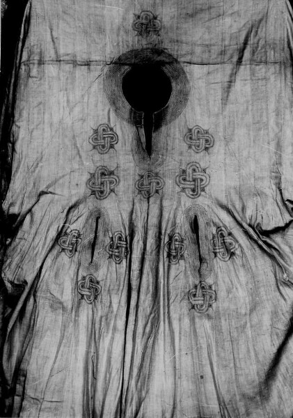 Embroidered robe of the old Nupe