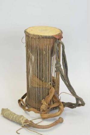 Sprechtrommel mit Schlägel
