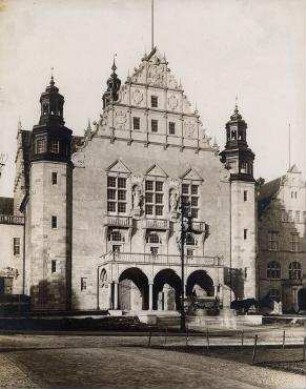 Königliche Akademie, Ansicht Mittelbau. Posen
