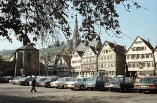 Esslingen: Marktplatz mit Münster St. Paul und Türmen der gotischen Frauenkirche