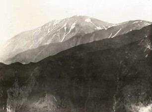 Rumänien. Făgăraș-Gebirge (auch Fogarascher Gebirge). Blick auf den Surul