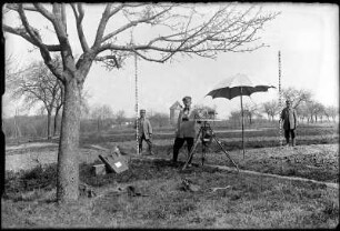 Frankreich, Rudolf Stich bei seiner Arbeit als Feldtopograph