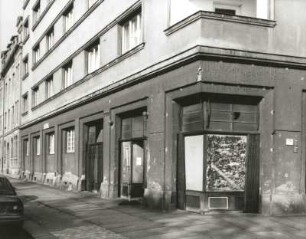 Dresden-Neustadt, Großenhainer Straße 61/63/Ecke Riesaer Straße. Wohnanlage mit Ladeneinbauten (um 1925)