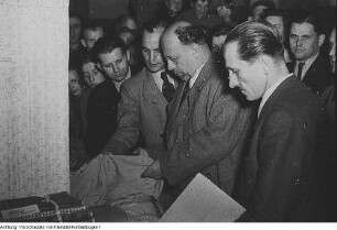Dresden, Pionierpalast "Walter Ulbricht" (Schloß Albrechtsberg), Besuch von Walter Ulbricht, 31. Mai 1953 & Zittau, Besuch von Walter Ulbricht und Frida Hockauf, Mai 1954