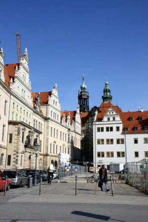Dresden-Altstadt. Schloßstraße. Residenzschloß. Ansicht mit östlichem Schloßflügel und Georgenbau