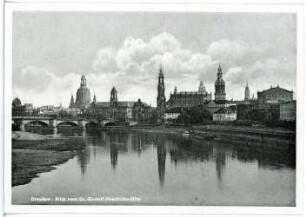 Dresden. Blick auf die Altstadt vom Dr.-Ruddolf-Friedrichs-Ufer, vor der Zerstörung