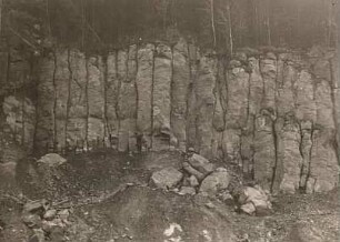 Scheibenberg/Erzgebirge. Basaltsäulen "Orgelpfeifen" am Scheibenberg