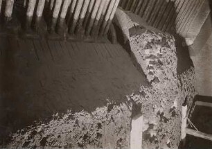 Kessel 26, W.II - Brennkammer; Ausbauchung der Hinterwand (Beleuchtung von unten)