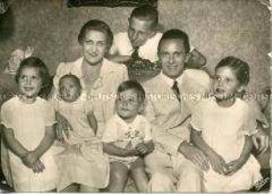 Joseph Goebbels mit Frau und Kindern