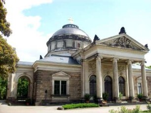 Dresden: Trauerhalle Johannisfriedhof Tolkewitz