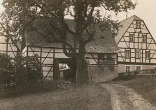 Waldheim-Gilsberg : Vierseithof, Torfront