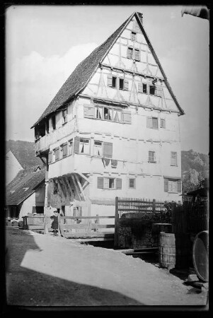 Blaubeuren. Fachwerkhaus Hoher Wil, Aachgasse