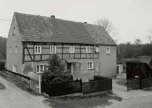 Medingen, Wohnhaus : Medingen (Kreis Kamenz), Wohnhaus, Amseltal 3, 1. Hälfte 19. Jahrhundert, Straßenansicht