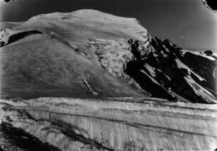 Gipfelfläche : Berglandschaft mit Gletscher