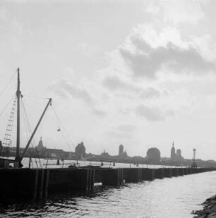 Stralsund. Panorama des Hafens