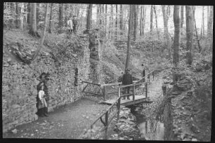 Altzella. Wandelgang am Klosterbach : Altzella. Wandelgang am Klosterbach des ehemaligen Ziesterzienserklosters