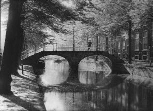 Delft, Brücke über alte Delft