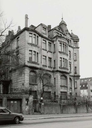 Doppelwohnhaus mit Einfriedung : Plauen-Dobenau, Ziegelstraße 37 / Ecke Karlstraße 64. Doppelwohnhaus mit Einfriedung. Straßenansicht (Ziegelstraße)