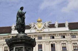Wien - Kaiserdenkmal : Blick auf das Denkmal Kaiser Franz II. in der Wiener Hofburg, Innenhof. 2008
