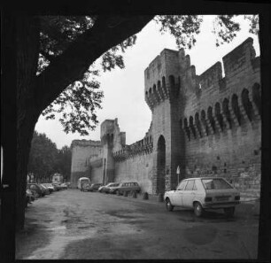 Der Papstpalast in Avignon