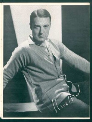 Clive Brook - [Fotografía con la firma del actor]