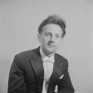 Porträtaufnahmen von Pianist Prof. Dieter Zechlin : Porträt von Dieter Zechlin