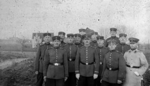 Militärische Einheit : v. li. K. Krauße