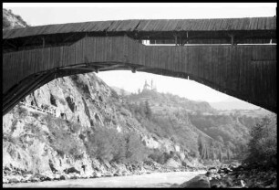 Prutz: alte Holzbrücke über der Inn, bei Prutz