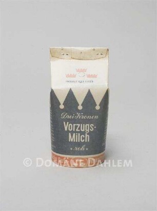 "Perga-Packung" für "Drei Kronen Vorzugsmilch"