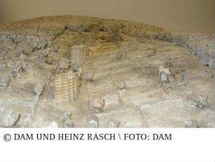 Unbekanntes Projekt (Wohnsiedlung mit 5 Hochhäusern) - Städtebauliches Modell