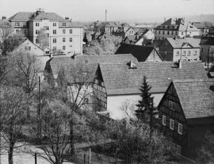 Coswig. Ortsteilansicht mit Schule Kötitz (1905; letzter Erweiterungsbau 1928). Blick vom Turm der Alten Kirche