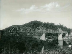 Itajahy-Brücke bei Blumenau, Brasilien, 1931