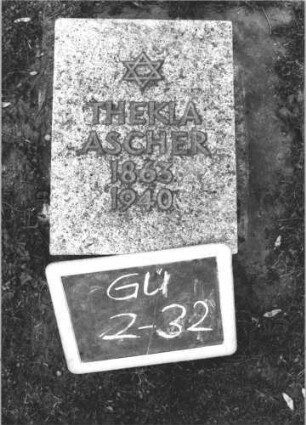 Grabstein GU/2/32