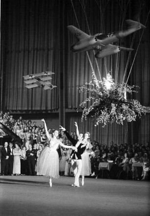 Luftwaffenball 1969 in der Garten- und Schwarzwaldhalle