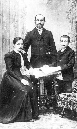 Schönteichen-Hausdorf. Rausch Mühle, Windmüller Karl Rausch und Familie, Repro