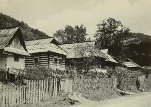 Nowoselika (Usteriky). Ruthenenhäuser in Holzbauweise
