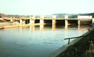 Staustufe Obertürkheim/Neckar