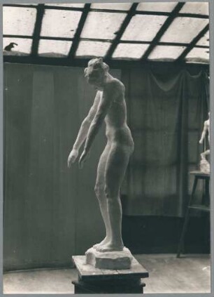 Niedersinkende, 1927, Steinguss
