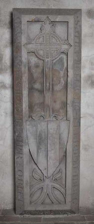 Grabplatte für Heinrich 3. Graf von Wettin, gestorben 1217