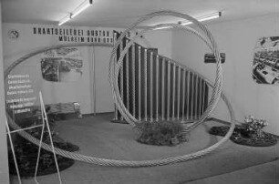 Ausstellungsraum mit Stahlseilen der Drahtseilerei Gustav Kocks AG, Mühlheim an der Ruhr