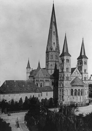 Bonn, St. Martin (sog. Münster), von Südosten