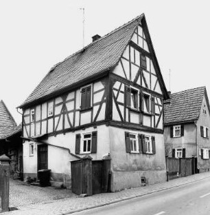 Wölfersheim, Oppershofener Straße 8