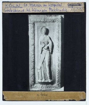 Köln, St. Maria im Kapitol, Grabplatte der Plectrudis