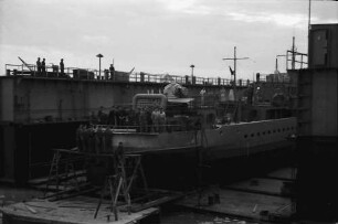 Braila: Deutsches Schiff im Dock