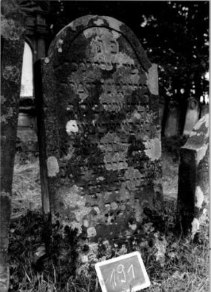 Grabstein 191 [Nir S. 131 Nr. 13.18]