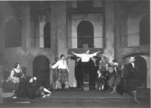 Das Nachfolge Christi-Spiel. Dramatische Dichtung von Max Mell. Staatsschauspiel Dresden, Dresdner Erstaufführung 28.03.1929 : Szene mit Paulsen als Achaz Gollob, Hacker als Kucheldirn, Hoffmann als Zwigott, Liedtke als Bartlme Haaß, Kleinoschegg als Thomerl, Lindner als Schloßherr, Ostwald als Kötznickel, Kottenkamp als der bloße Pankarter, Hellberg als Glasjung, Ponto als Graf Montacuto