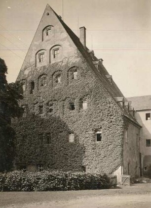 Frankenberg, Heimatmuseum : Ehemaliges Rittergut, Ostgiebel des Gutshauses vom Gutshof