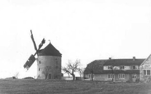 Hochkirch-Rodewitz. Erdholländer und Gehöft